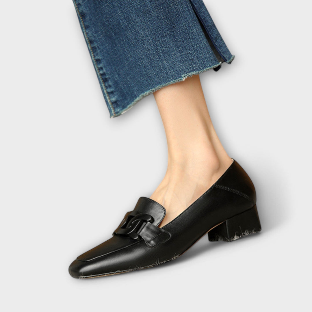 Muadhnait | Loafers