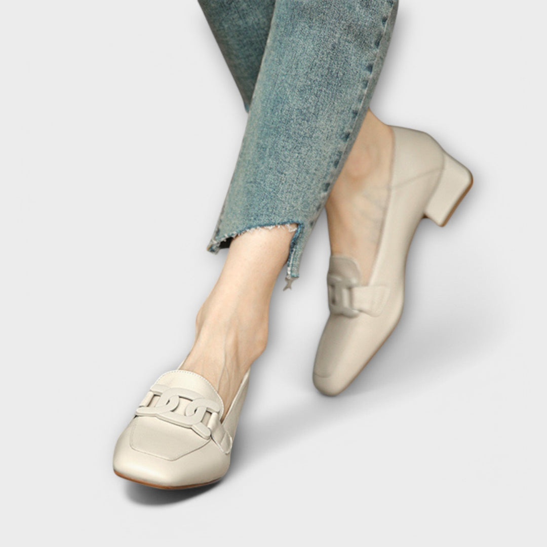 Muadhnait | Loafers