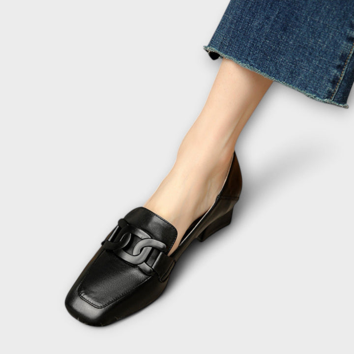 Muadhnait | Loafers