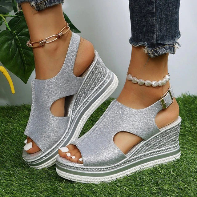 Síle | Relaxed Wedge Sandals