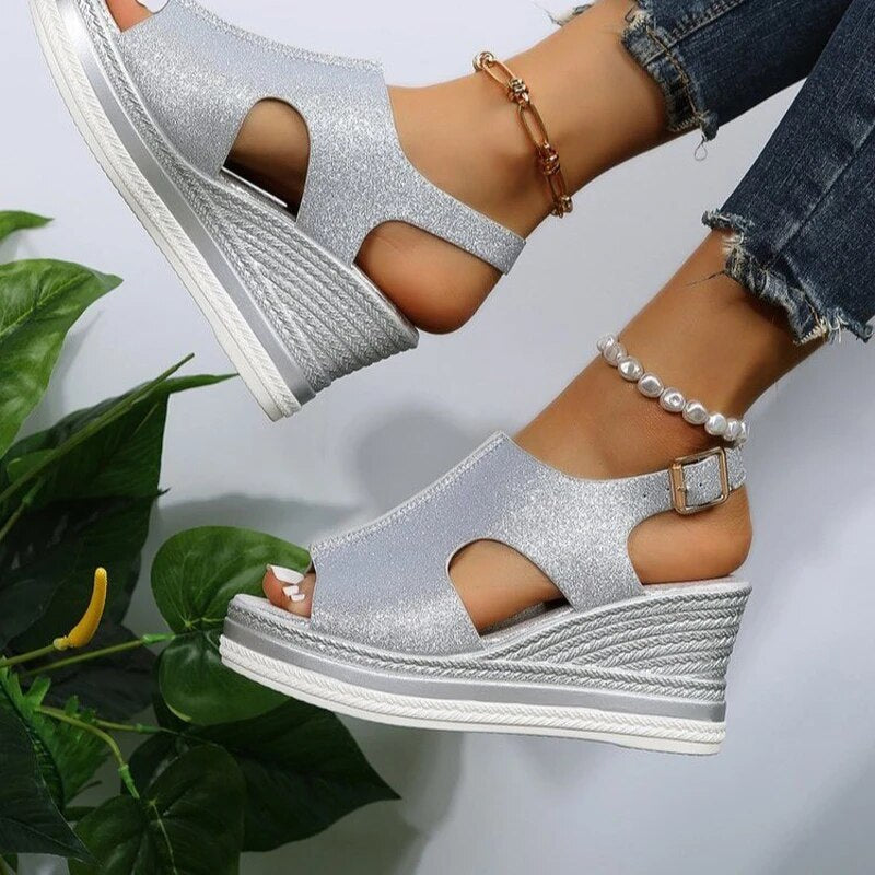 Síle | Relaxed Wedge Sandals