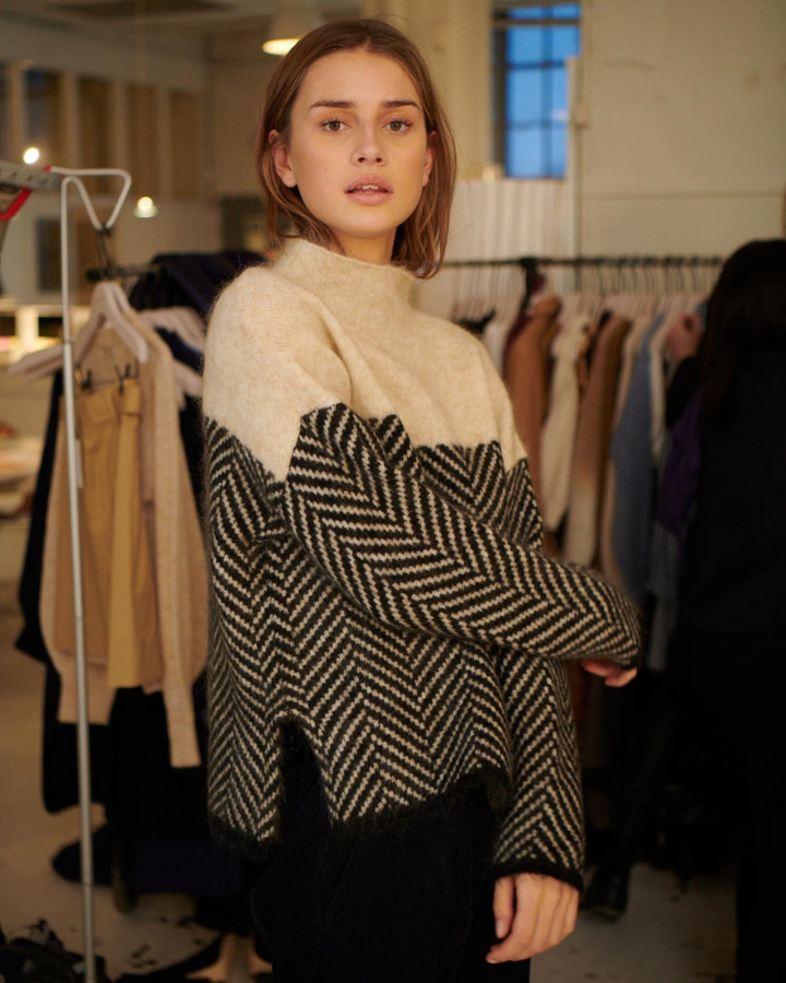 Roisin | High-Neck Cotton Jumper