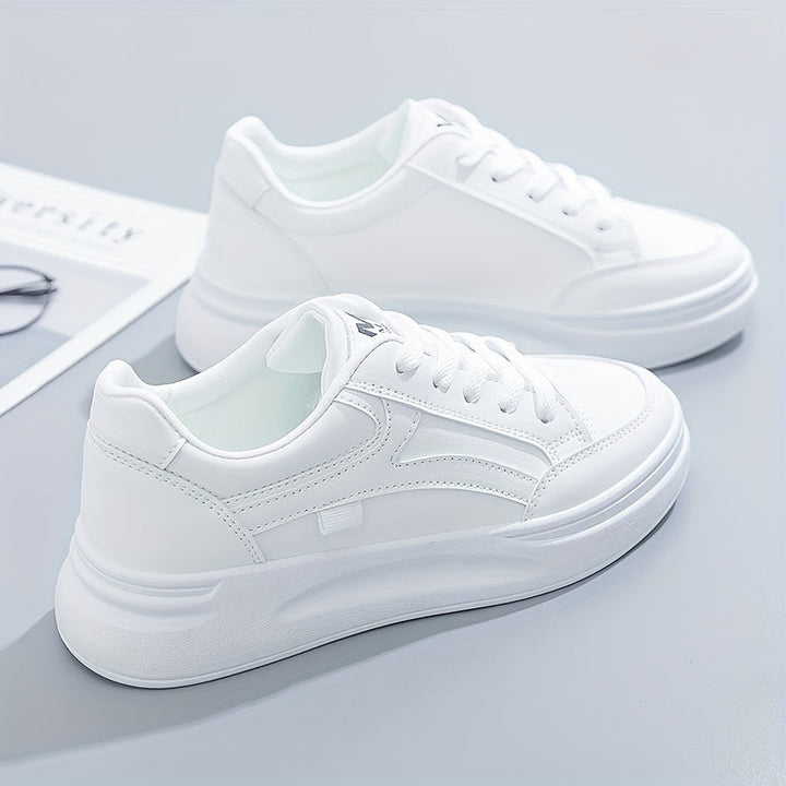 Eilis | Chic White Lightweight Runners