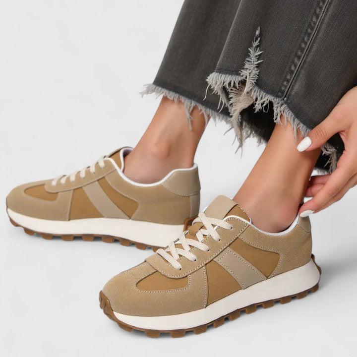 Muireann | Elegant Height-Boost Runners