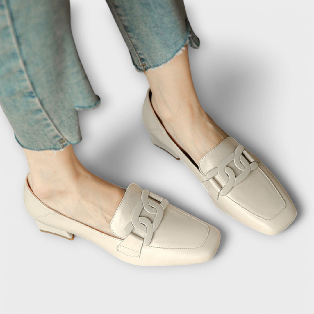 Muadhnait | Loafers
