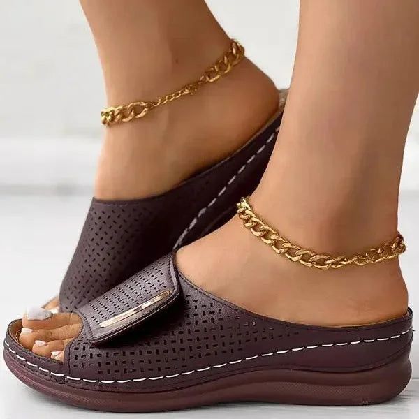 Pádraigín | Classic Urban Sandals