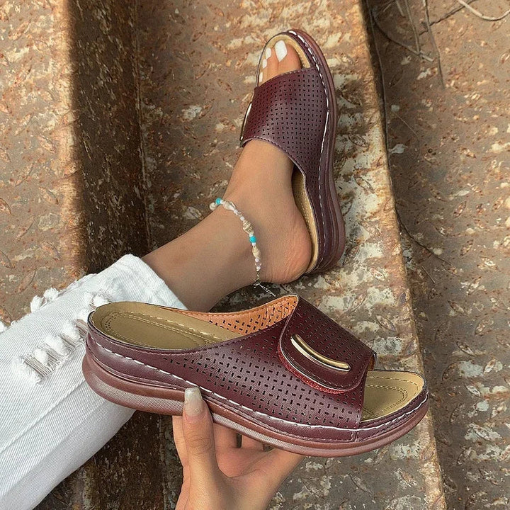 Pádraigín | Classic Urban Sandals
