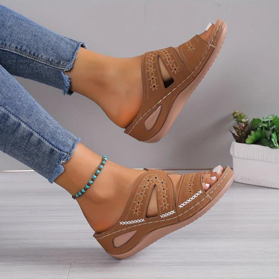 Gráinne | Orthopaedic Sandals