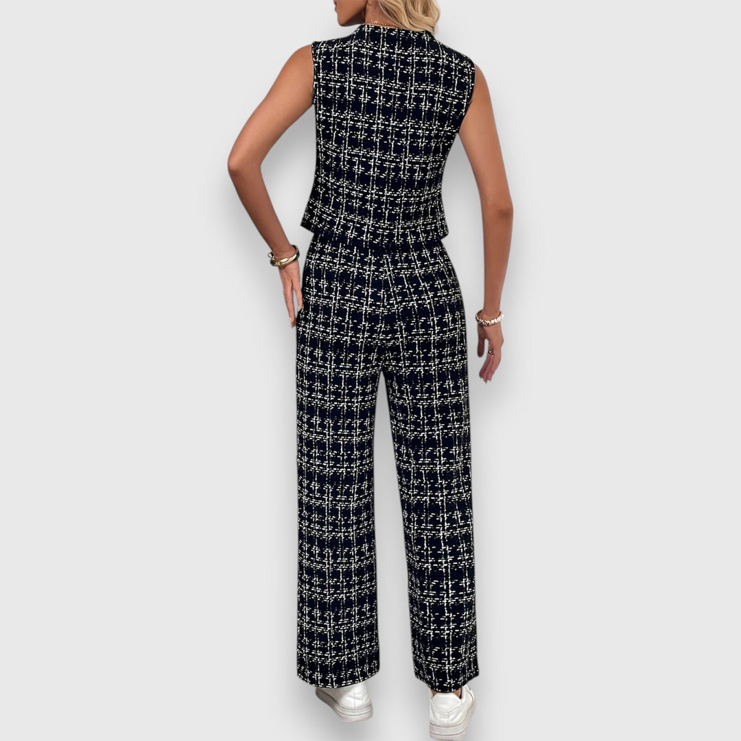 Nuala | Two-Piece Set with V-Neck and Matching Trousers