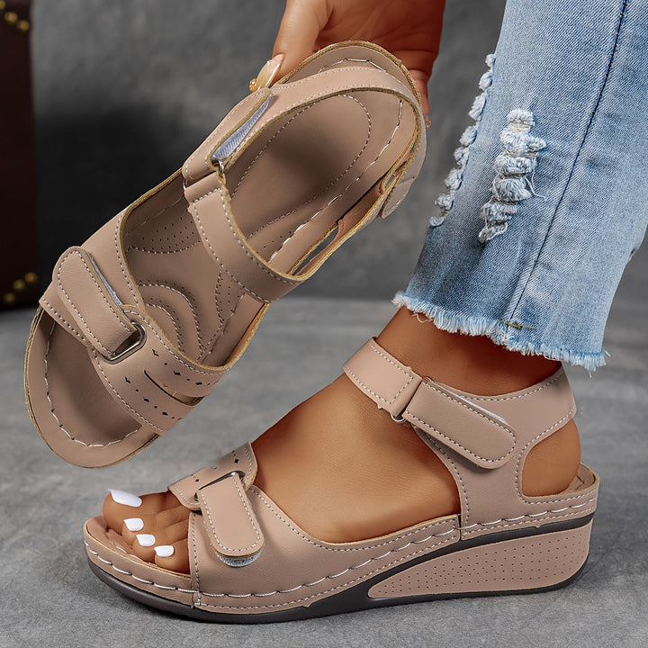 Líban | Fashionable Orthopaedic Sandal