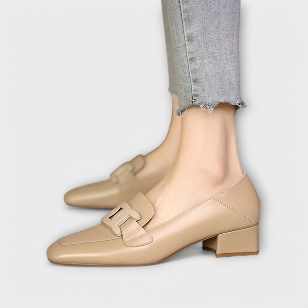 Muadhnait | Loafers