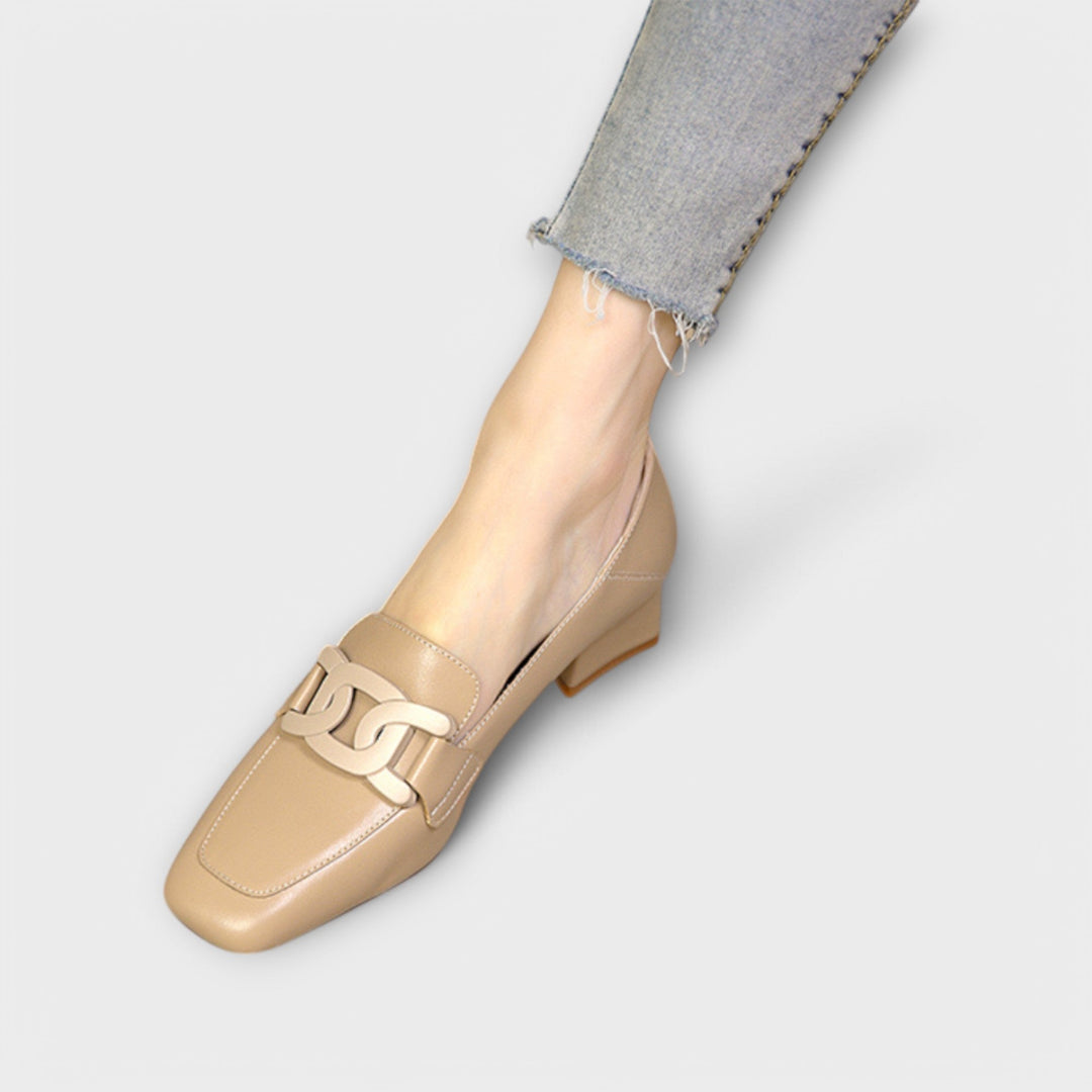 Muadhnait | Loafers