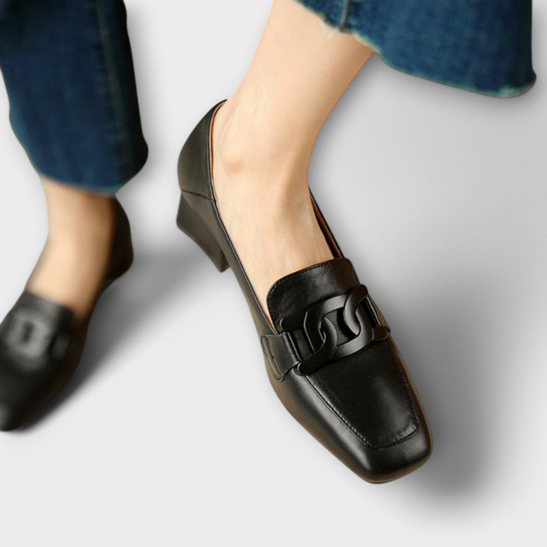 Muadhnait | Loafers