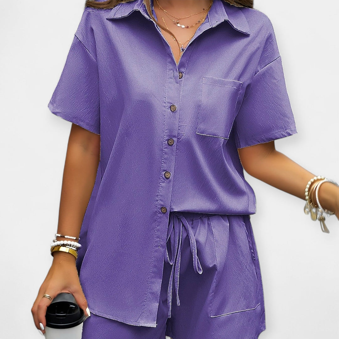 Oonagh | Comfortable set with a shirt and shorts