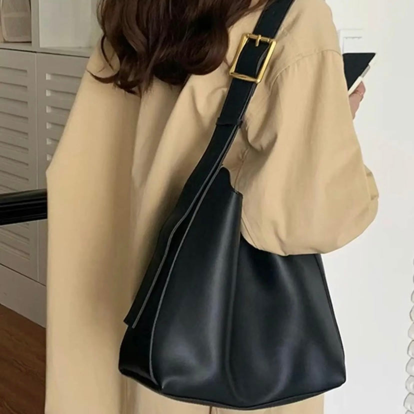 Eadaoin | Elegant Leather Bag