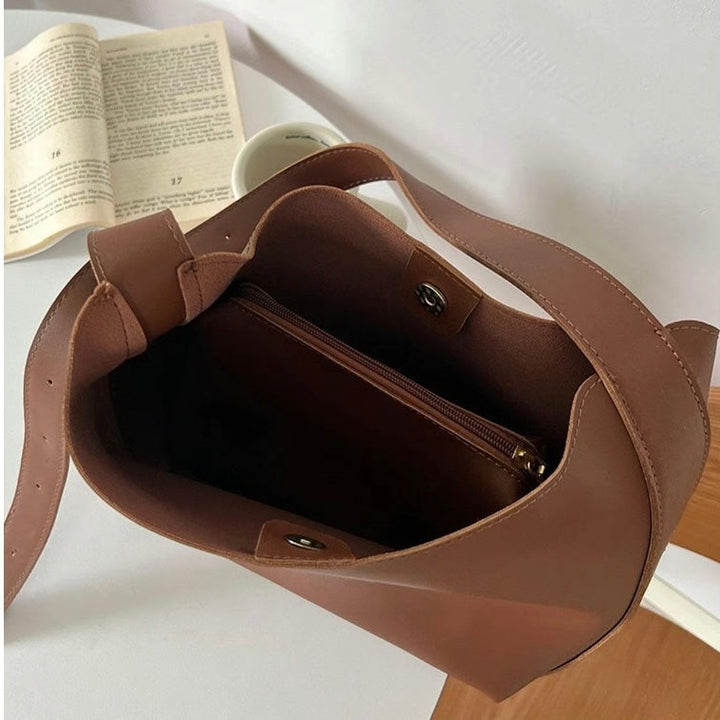 Eadaoin | Elegant Leather Bag