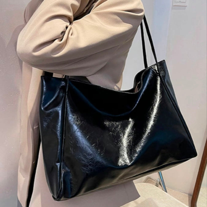Orla | Shimmering Leather Bag