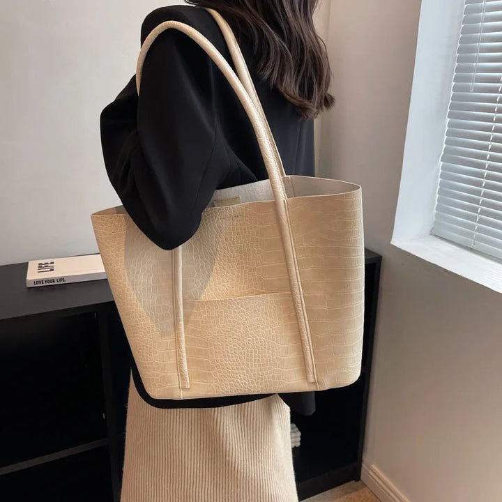 Blathnaid | Refined Shoulder Bag
