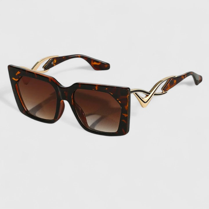 Nuala | Elegant Sunglasses