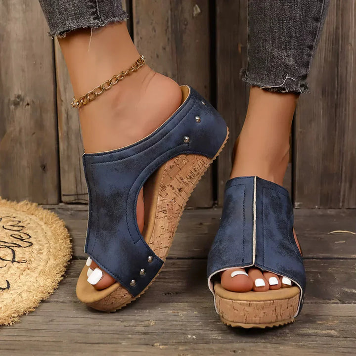 Tuilelaith | Lumi Stud Wedges