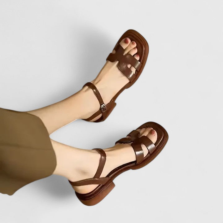 Éadaoin | Elegant Flat Sandals
