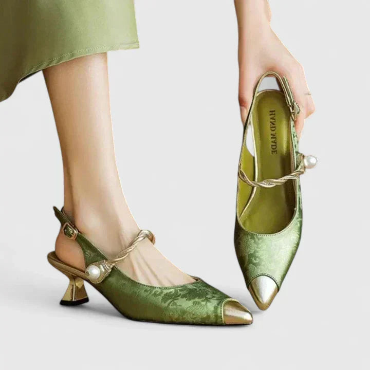 Yola | Chic Heels