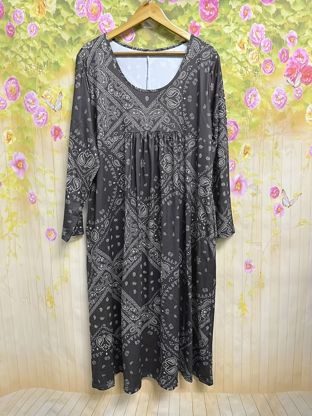 Fionnuala | Casual Long-Sleeve Midi Dress