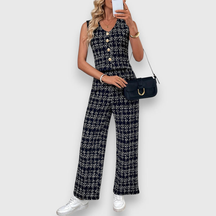 Nuala | Two-Piece Set with V-Neck and Matching Trousers