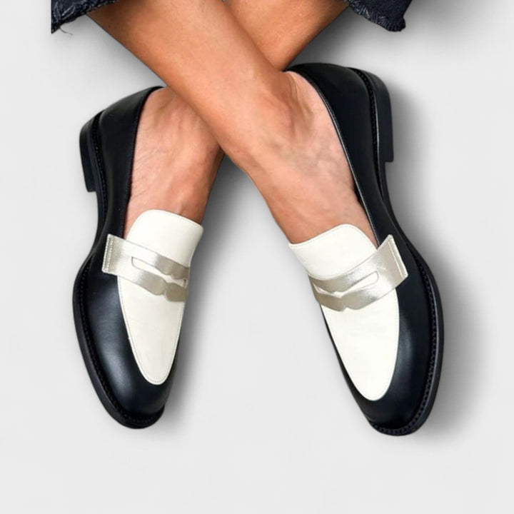 Nainsi | Metallic Black Loafers