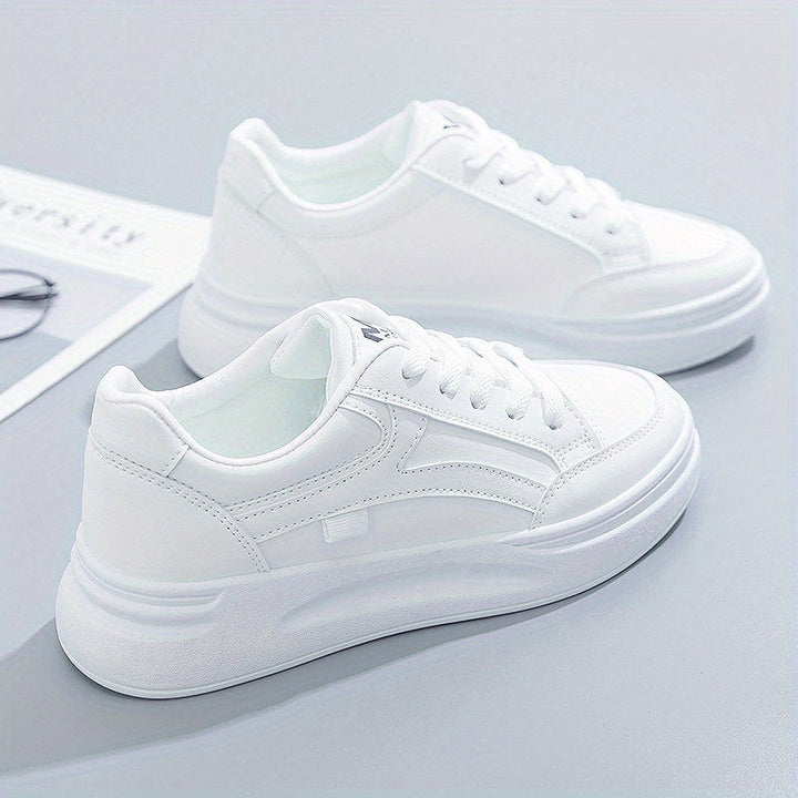 Eilis | Chic White Lightweight Runners