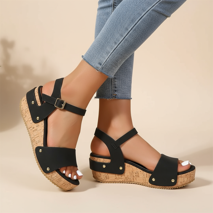 Toiréasa | Elegant Wedge Sandals