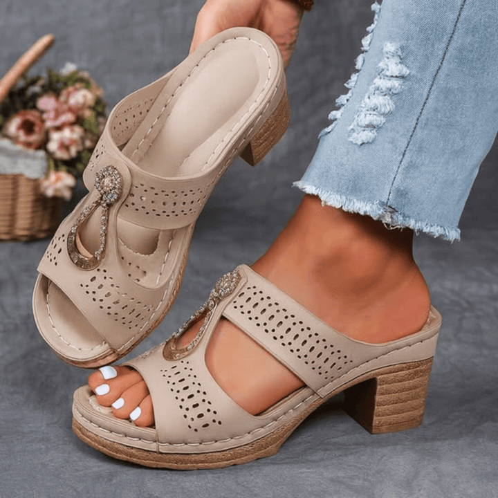 Tríona | Orthopaedic Sandals
