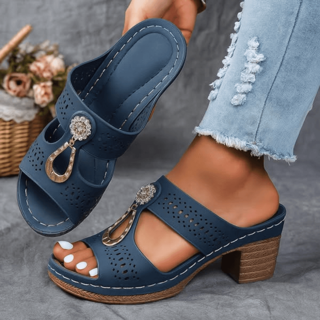 Tríona | Orthopaedic Sandals