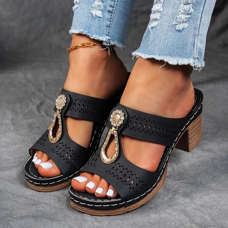 Tríona | Orthopaedic Sandals