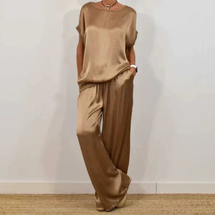 Ernnat | Set with Luxurious Comfort